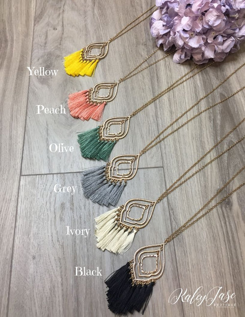 Inner Intricate Tassel Necklace w/ Earrings - W47