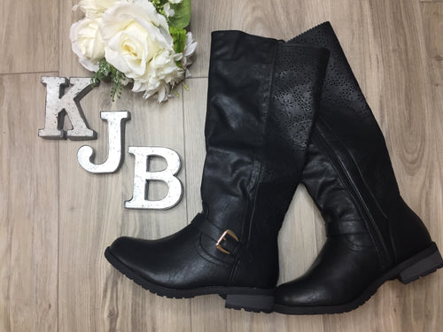Scallop Detail Back Black Buckle Boots